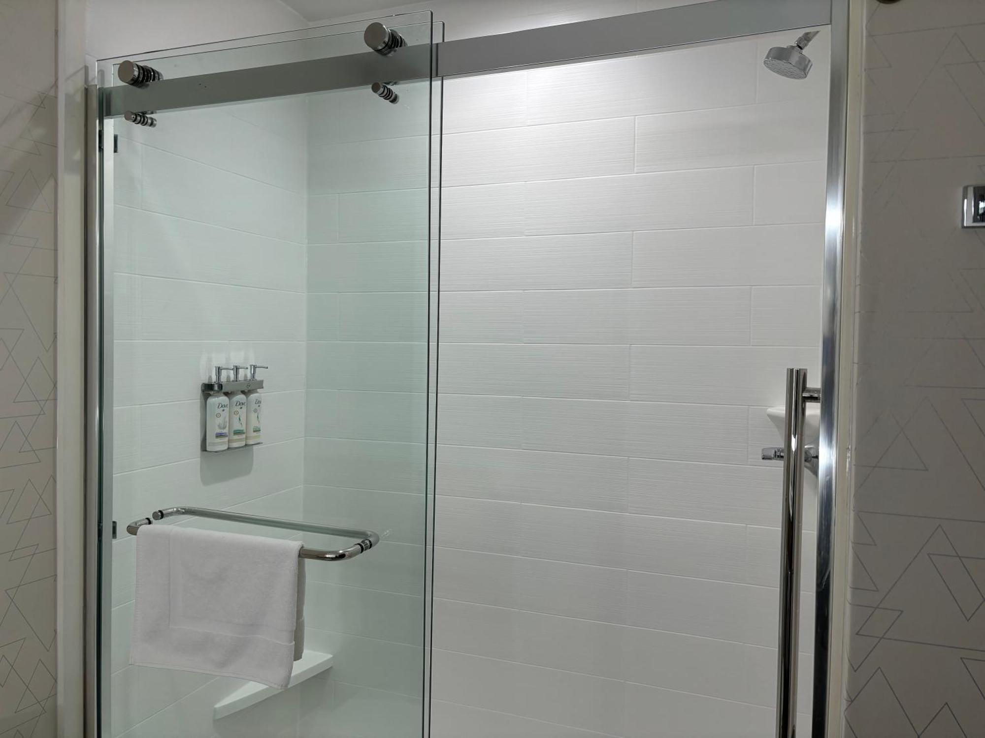 Holiday Inn Express Hotel And Suites Saint Robert By Ihg Esterno foto