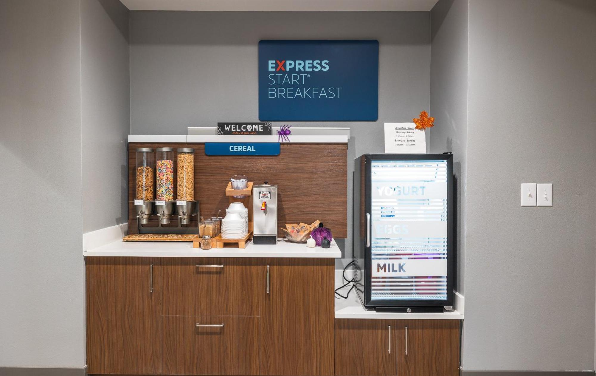 Holiday Inn Express Hotel And Suites Saint Robert By Ihg Esterno foto